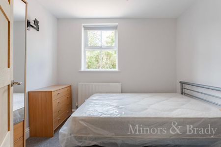 5 bedroom terraced house to rent - Photo 5