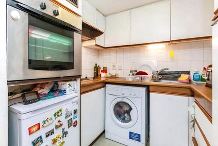 Badger Close, Feltham, TW13 7HA - Photo 5