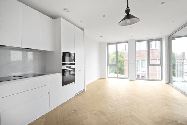 Parkhaus, 4 Maple Path, Hackney, London, E5 8FF - Photo 1