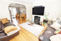 Beethoven Road, Elstree, - Photo 2