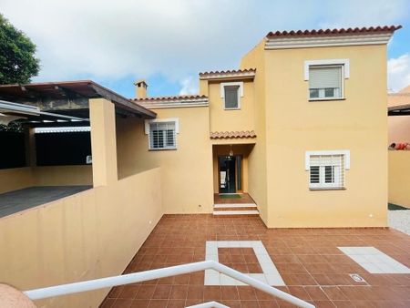 4 room luxury Detached House for rent in Málaga, Andalusia - Photo 5