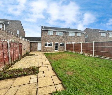 3 bedroom terraced house to rent - Photo 6