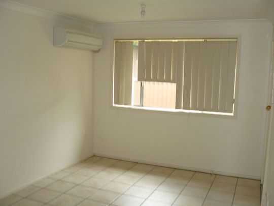 Two bedroom renovated unit a stone throw from the CBD - Photo 1
