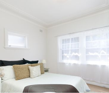 4/54-56 Blues Point Road, McMahons Point NSW 2060 - Apartment For R... - Photo 2