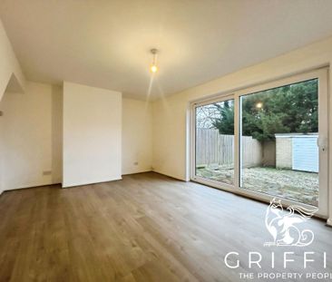 Markhams Chase, Basildon, SS15 - Photo 6