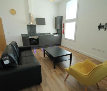 2 bedroom apartment to rent - Photo 2
