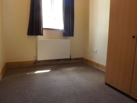 Station Road, Renishaw, Sheffield, S21 - Photo 5