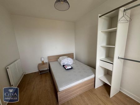 Location Appartement 4 pièces 67m² NIORT 79000 - Photo 3