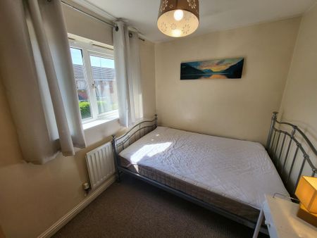 3 bedroom semi-detached house to rent - Photo 4