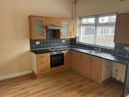 2 bedroom terraced house to rent - Photo 3