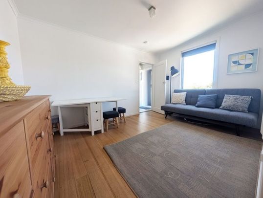 The Ultimate Dromana Location – Walk to Everything - Photo 1