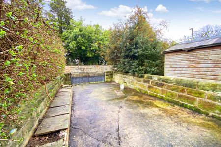 2 bedroom terraced house to rent - Photo 5