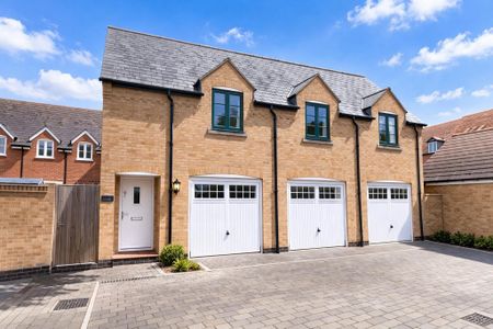 2 bed Coachhouse To Let - Photo 5