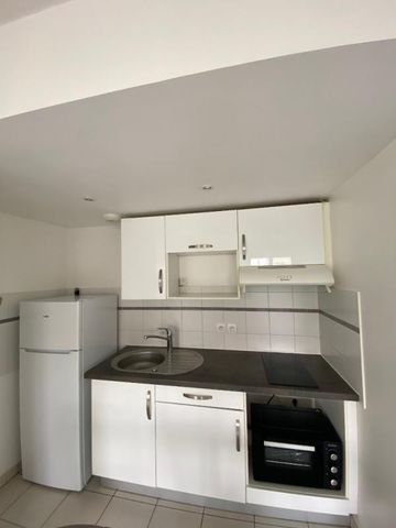 Location Appartement 2 pièces 33m² LE HAILLAN 33185 - Photo 3