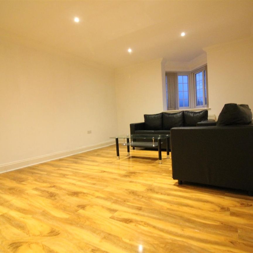 Langley Road, Slough - Photo 1