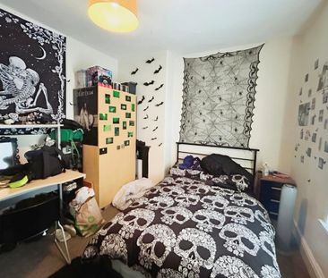 3 bedroom terraced house to rent - Photo 4