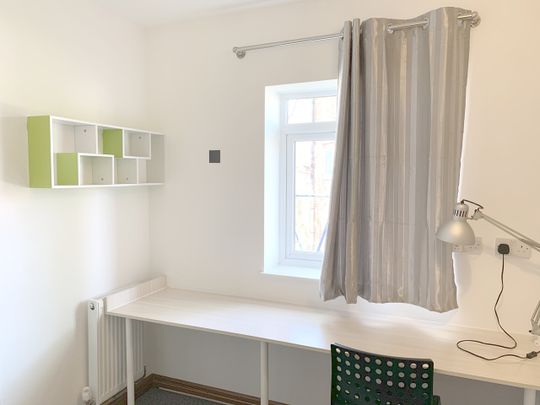 Room in a Shared House, Walsall Street, CV4 - Photo 1