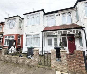 4 Bedroom House To Let - Photo 3