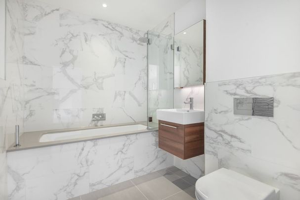 3 bedroom flat to rent - Photo 1