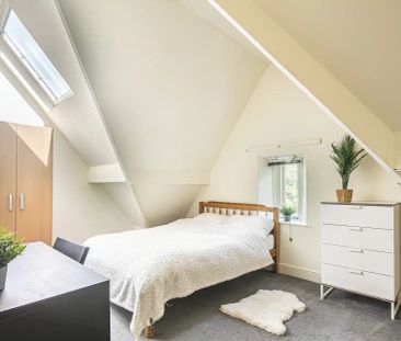 6 Bed Apartment - Photo 4