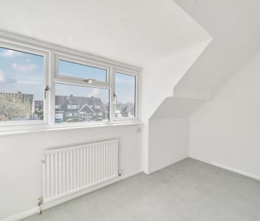 4 bedroom detached house to rent - Photo 3