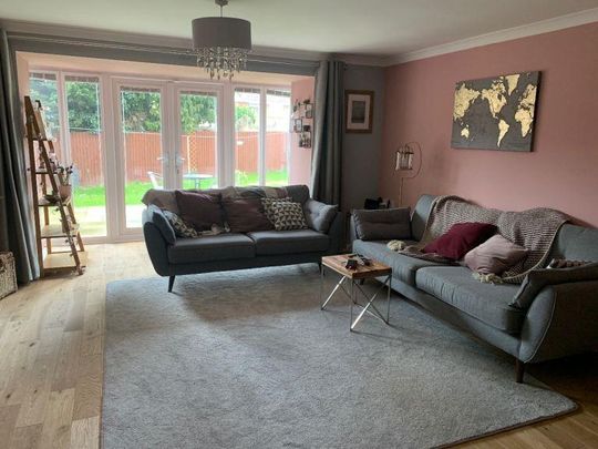 4 bedroom house to rent - Photo 1