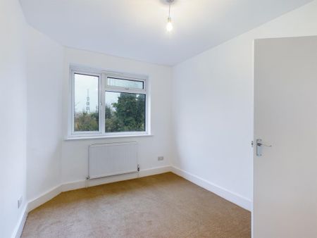 2 bedroom maisonette to rent - Photo 3