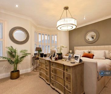 4 bedroom detached house to rent - Photo 6