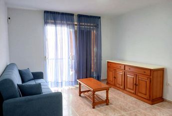 Se alquila en Buzanada apartamento de 2 dormitorios