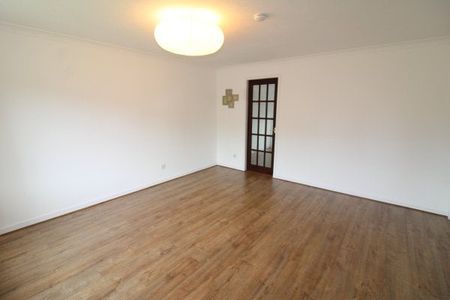 Fisher Drive, Paisley - Photo 3