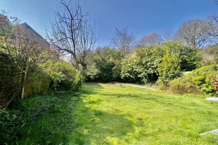 Midanbury Lane - Photo 3