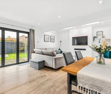 3 Bedroom End Terraced House To Rent - Photo 1