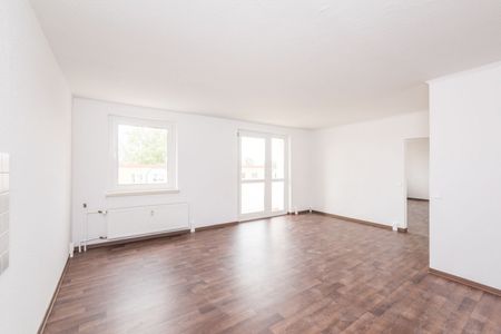 Zwei Balkone / Große Wohnung / Ruhige Lage - Photo 4