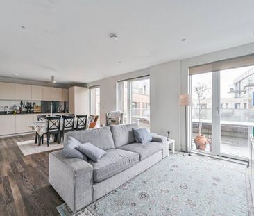 3 bedroom flat to rent - Photo 3