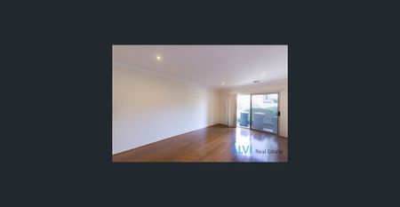 Modern Family Comfort in a Tranquil Mitcham Setting - Photo 3