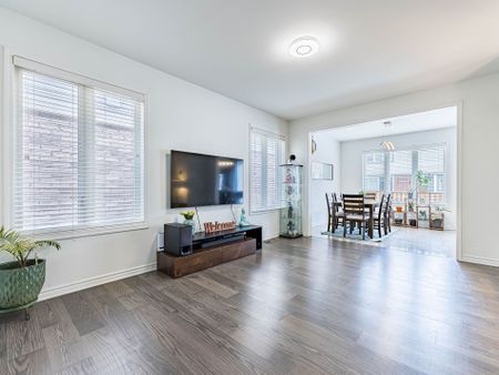 For Lease - 12 Emerald Coast Trail, Brampton, Ontario - Photo 4