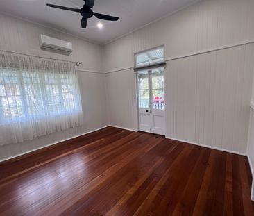 Charming Queenslander in the Heart of Yungaburra - Photo 3