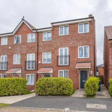 3 bedroom townhouse to rent - Photo 1