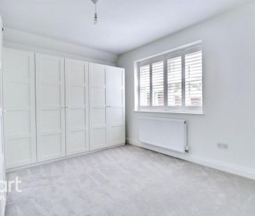 3 bedroom detached house to rent - Photo 4