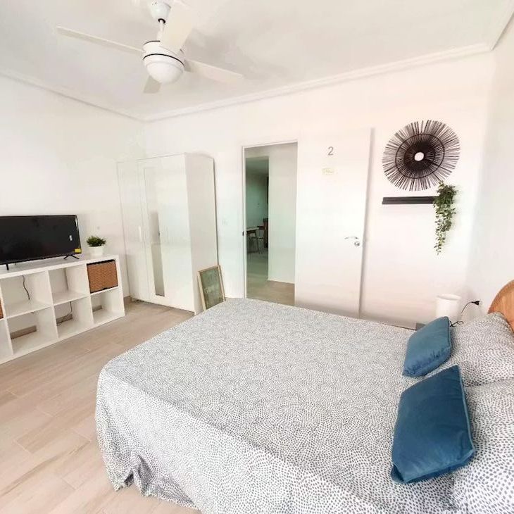 Carrer de la Reina, Valencia, Valencian Community 46011 - Foto 1