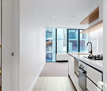 Stunning Penthouse Level Apartment - Photo 6