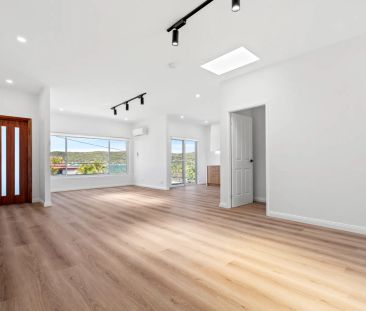 Immaculate Family Home - Freshly Renovated In Prime Location with W... - Photo 2