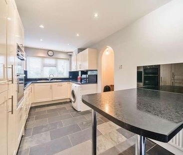 Mendip Way, Buckinghamshire, HP13 - Photo 4