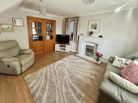 4 bedroom detached house to rent - Photo 1