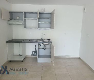 Location Appartement 3 pièces 68m² COLOMBES 92700 - Photo 2