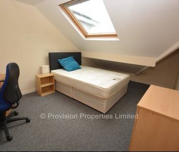 9 Bedroom Student Houses in Headingley - Photo 1