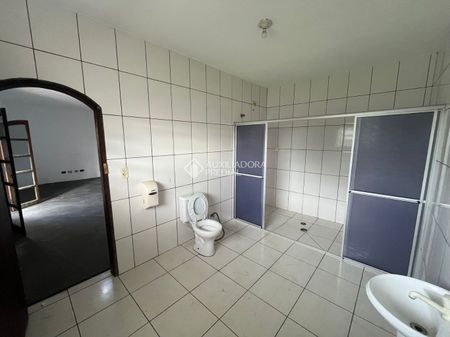 Sobrado com 5 quartos e 400m² para alugar em Independência, São Bernardo do Campo. - Foto 2