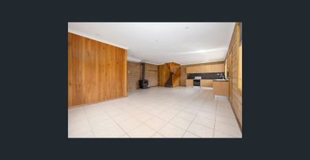 Furnished 3 bed duplex - 12 month lease - Photo 4