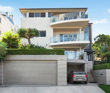 Elevated Ground Floor Apartment - Photo 5