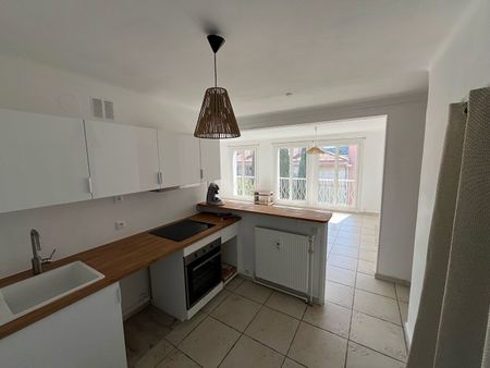AIX EN PROVENCE APPARTEMENT T4 TERRASSE ET CAVE, - Photo 4